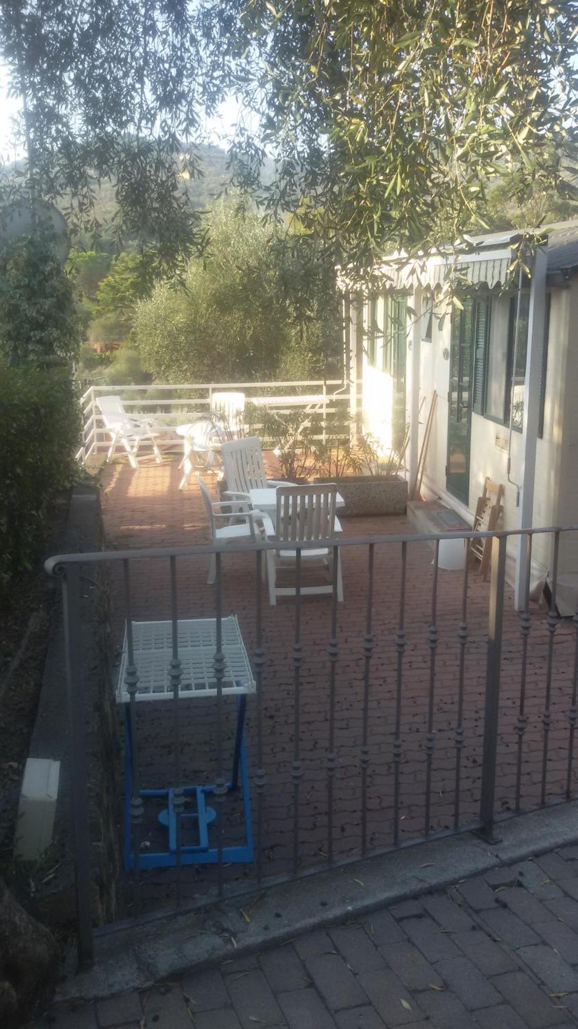 Camping Edy Diano Marina Esterno foto