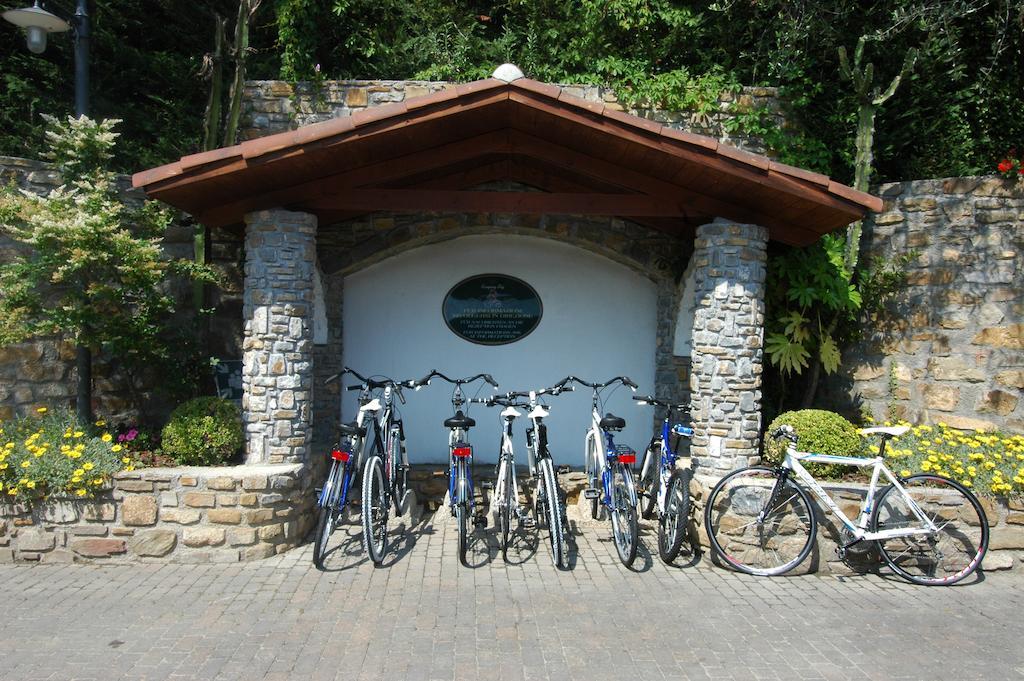 Camping Edy Diano Marina Esterno foto
