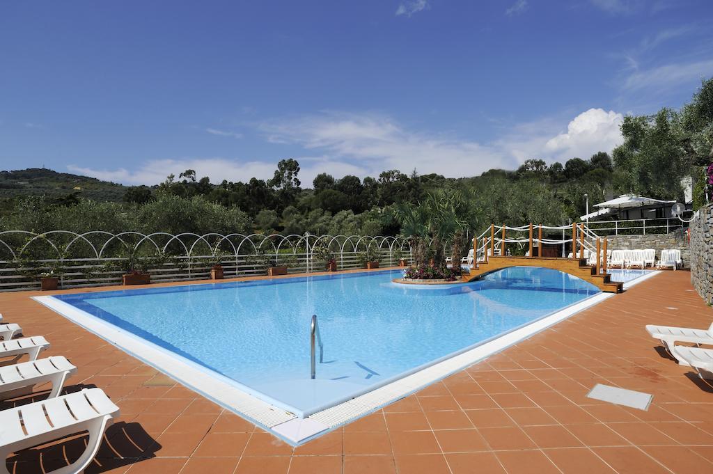 Camping Edy Diano Marina Esterno foto