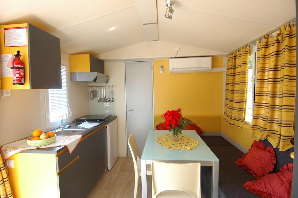 Camping Edy Diano Marina Camera foto