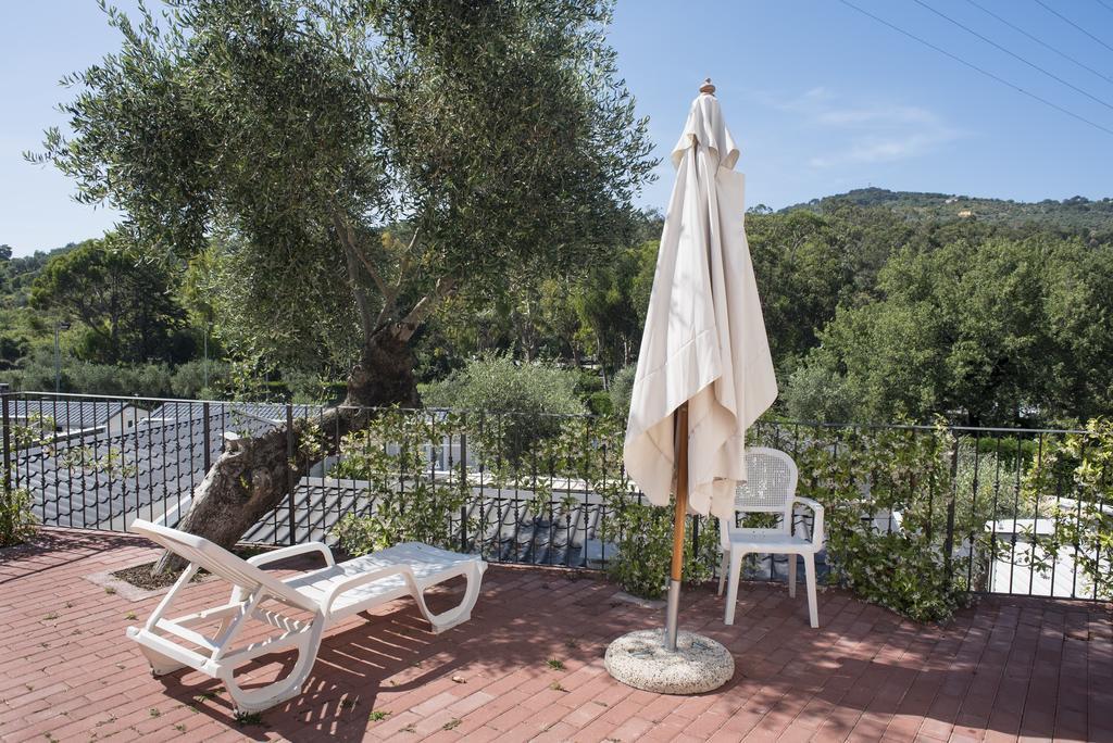 Camping Edy Diano Marina Esterno foto
